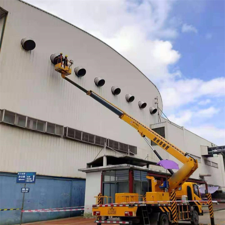 长安镇高空作业车出租服务：专业广告牌安装解决方案